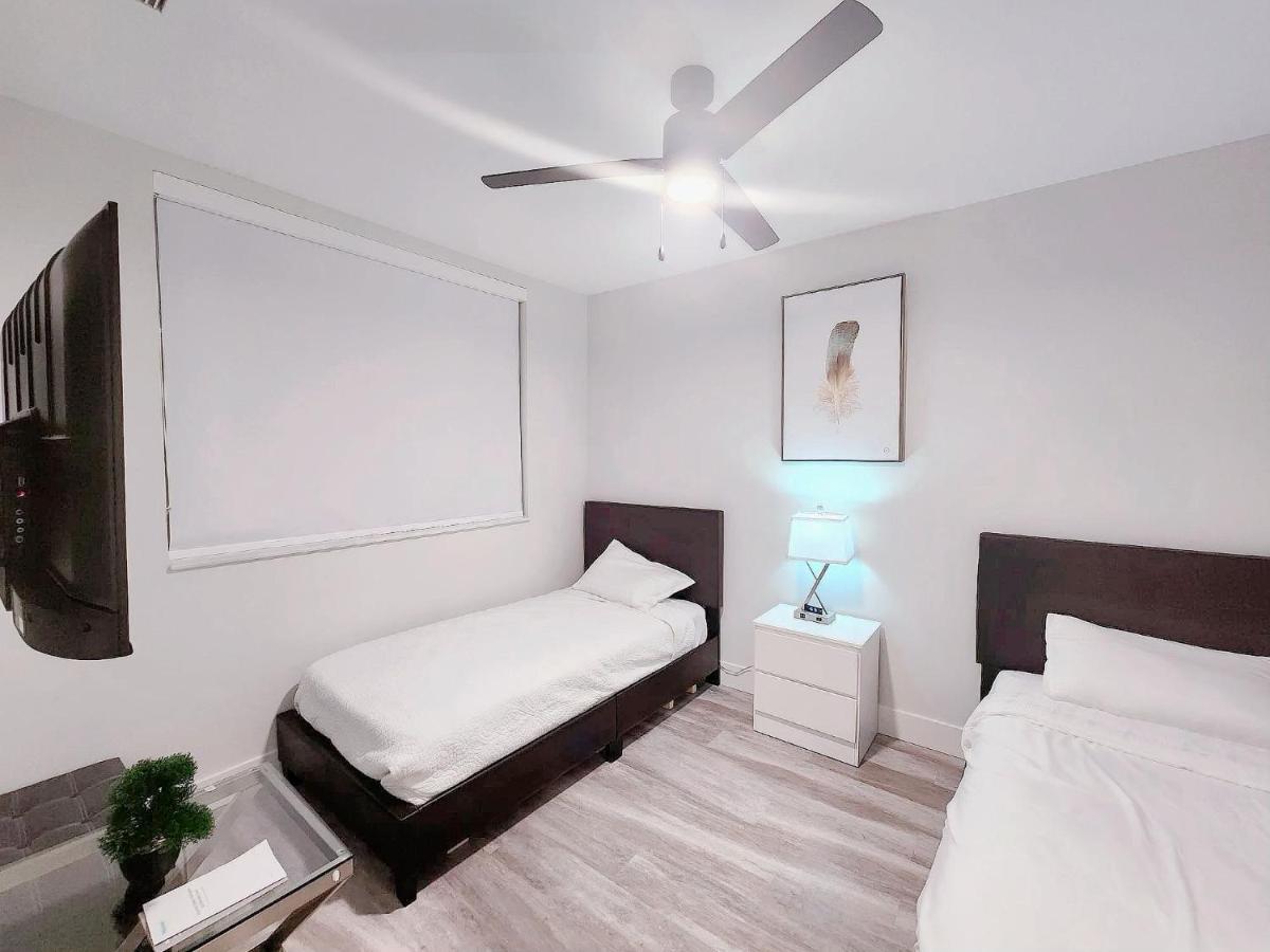 Lux Property Great For 1 To 8 Guests-Family Trip ,5Beds 2Rooms Staycation With Gym And Ev, Proximity To Downtown And Beaches West Palm Beach Bagian luar foto