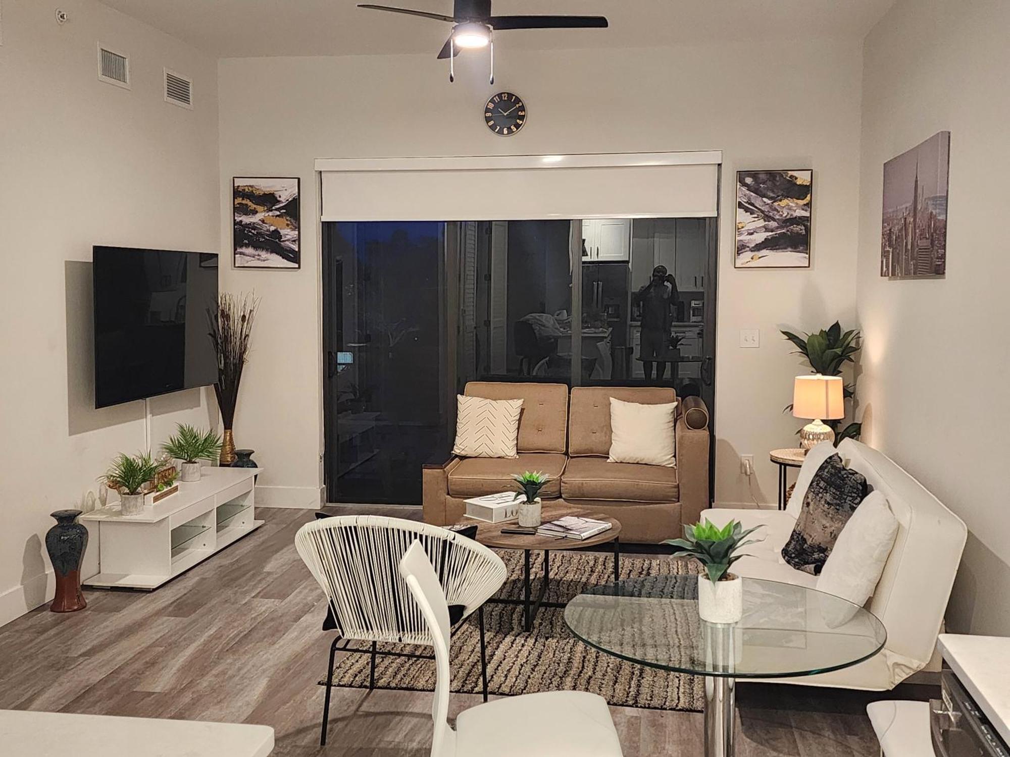Lux Property Great For 1 To 8 Guests-Family Trip ,5Beds 2Rooms Staycation With Gym And Ev, Proximity To Downtown And Beaches West Palm Beach Bagian luar foto